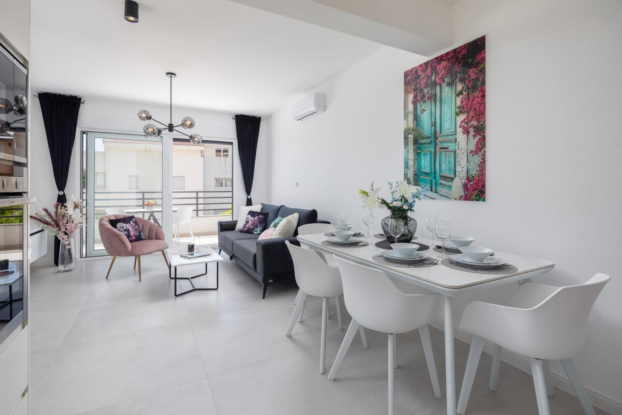 Luxury Edvina With Private Parking Makarska