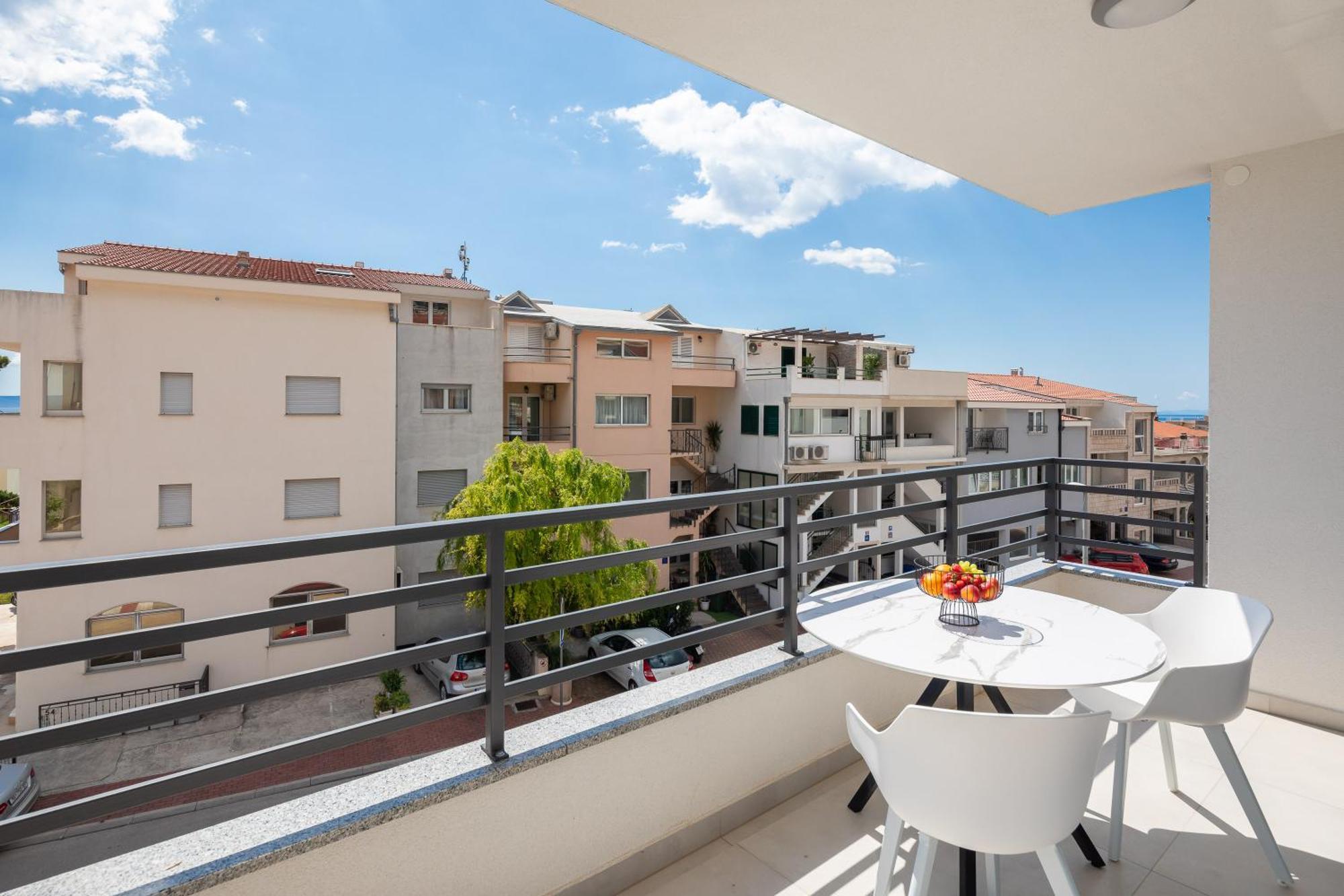 Apartment Luxury Edvina With Private Parking