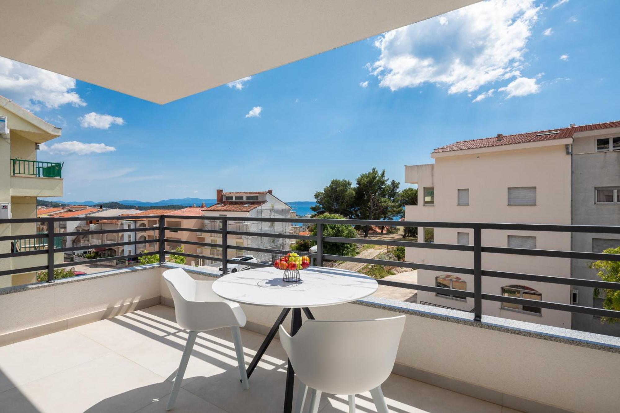 Luxury Edvina With Private Parking Makarska